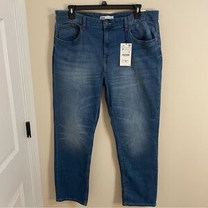 NWT Zara Man Denim Straight Fit Medium Wash Jeans Size 40 x 31